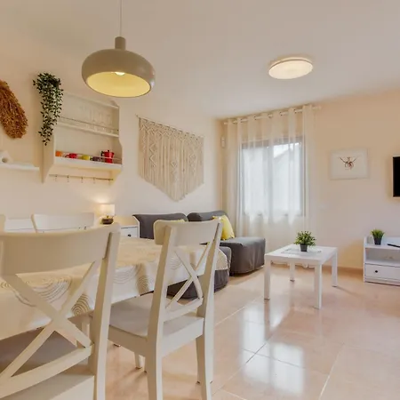 Oasis Duna_ Casa Elena Pool Corralejo