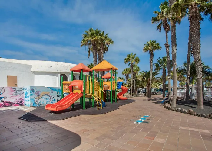 Oasis Duna_ Casa Elena Pool Corralejo